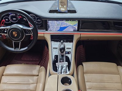 2018 Porsche PANAMERA 照片 5