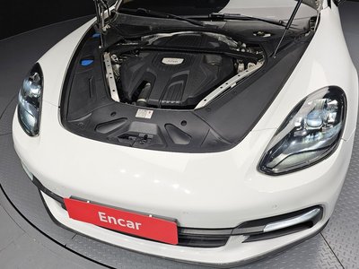 2018 Porsche PANAMERA 照片 7