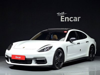 2018 Porsche PANAMERA 照片 1