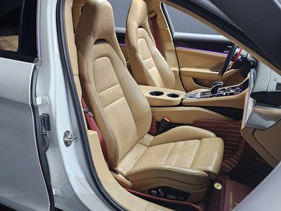 2018 Porsche PANAMERA 缩略图 18