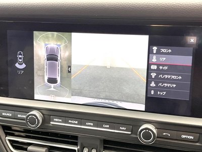 2019 Porsche MACAN photo 5