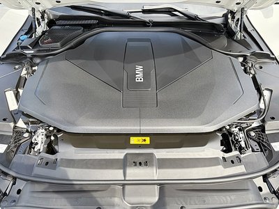2025 BMW I5 photo 7
