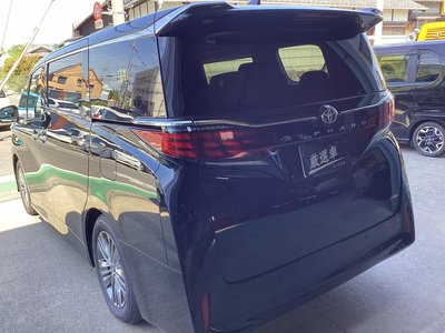 TOYOTA ALPHARD - 4