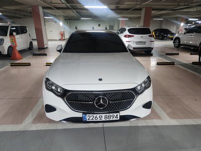 MERCEDES-BENZ E-CLASS - 1