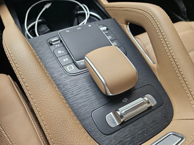 MERCEDES-BENZ GLS - 8