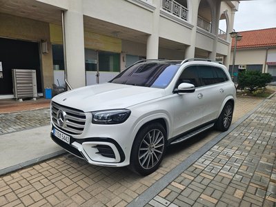 MERCEDES-BENZ GLS - 4