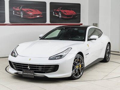 FERRARI GTC4 LUSSO