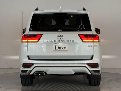 2026 Toyota LAND CRUISER 300 thumbnail 13