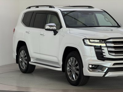 2026 Toyota LAND CRUISER 300 thumbnail 38