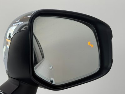 2026 Toyota LAND CRUISER 300 thumbnail 26