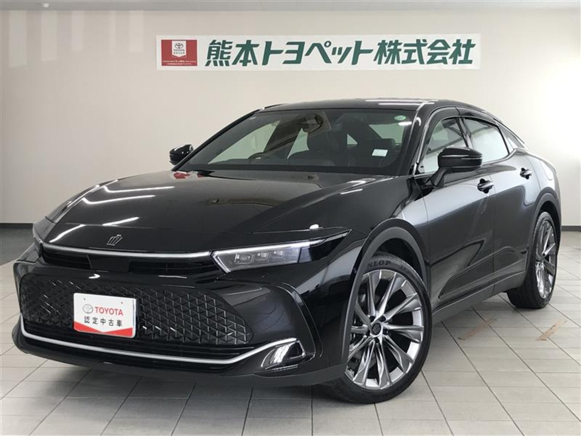 TOYOTA CROWN CROSSOVER - View 1