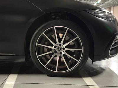 MERCEDES-BENZ EQS - 7