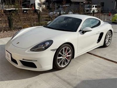 PORSCHE 718 CAYMAN