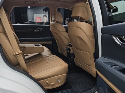 2022 Genesis GV80 thumbnail 17