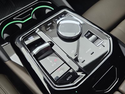 2026 BMW 5 SERIES 照片 9