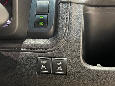 TOYOTA GRAND ACE - 10