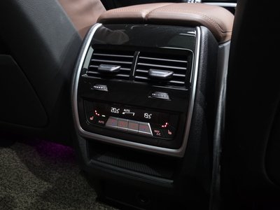 2022 BMW X5 — миниатюра 19