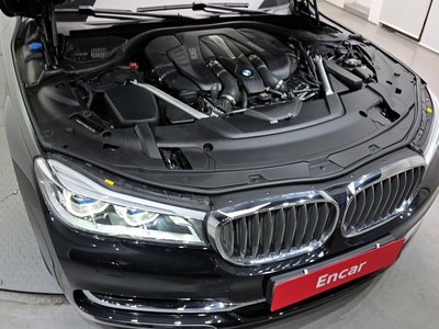 BMW 7 SERIES - 7