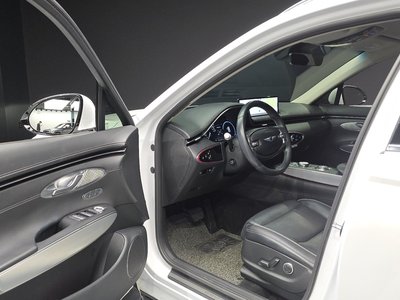 2021 Genesis GV70 — миниатюра 13