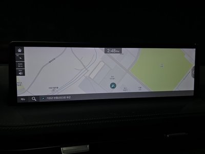 2021 Genesis GV70 — миниатюра 22