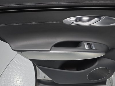 2021 Genesis GV70 — миниатюра 15