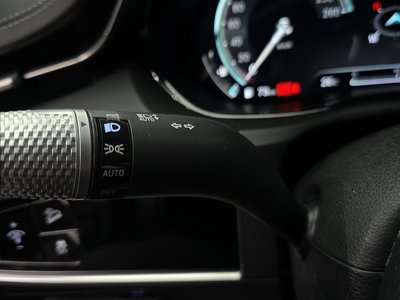 2021 Genesis GV70 — миниатюра 28