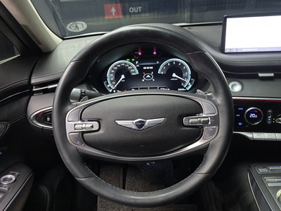 2021 Genesis GV70 — миниатюра 19