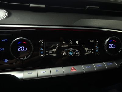 2021 Genesis GV70 — миниатюра 24