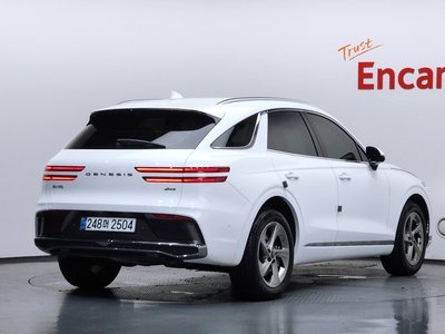 صورة 4 لـ 2025 Genesis GV70