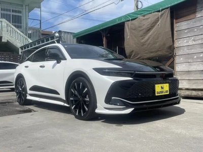 TOYOTA CROWN CROSSOVER