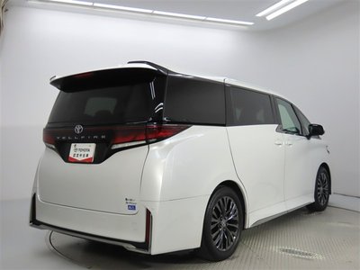 صورة 15 لـ 2024 Toyota VELLFIRE