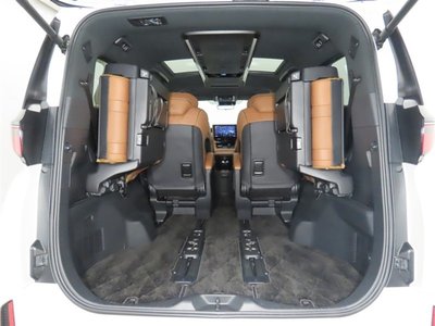 صورة 16 لـ 2024 Toyota VELLFIRE