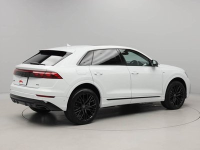 2025 AUDI Q8 photo 4