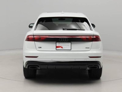 2025 AUDI Q8 photo 5