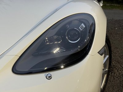 PORSCHE 718 BOXSTER - 8