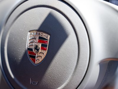 2015 Porsche CAYMAN thumbnail 40
