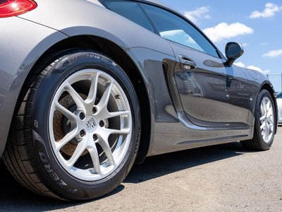 2015 Porsche CAYMAN thumbnail 19