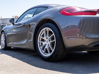2015 Porsche CAYMAN thumbnail 17