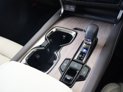 2024 Lexus RX — миниатюра 18