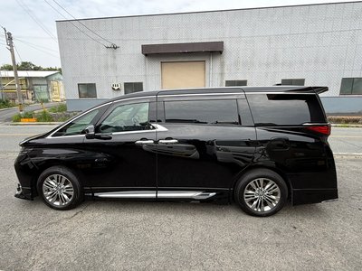 2025 Toyota ALPHARD — фото 3