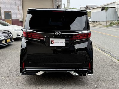 2025 Toyota ALPHARD — фото 4