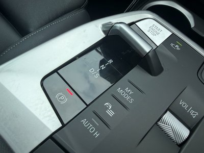 2025 BMW X1 — миниатюра 36