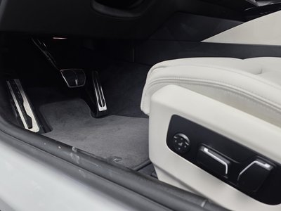 2024 BMW 5 SERIES — миниатюра 31
