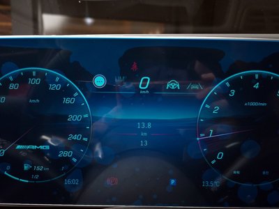 MERCEDES-BENZ GLC - 8