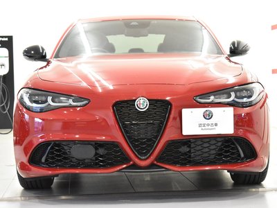 ALFA ROMEO JULIA - 4