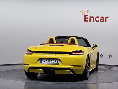 صورة 4 لـ 2019 Porsche 718
