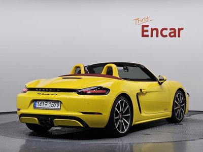 صورة 2 لـ 2019 Porsche 718