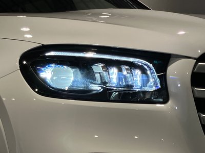 2025 Mercedes-BENZ GLS — миниатюра 39