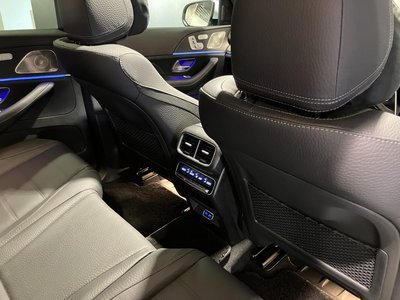 2025 Mercedes-BENZ GLS — миниатюра 35