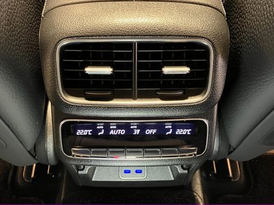 2025 Mercedes-BENZ GLS — миниатюра 33